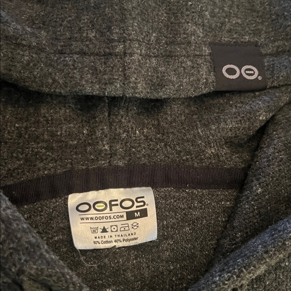 OOFOS hoodie - Picture 2 of 5